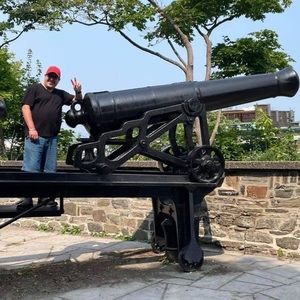 Meet your Posher, Pierre-luc